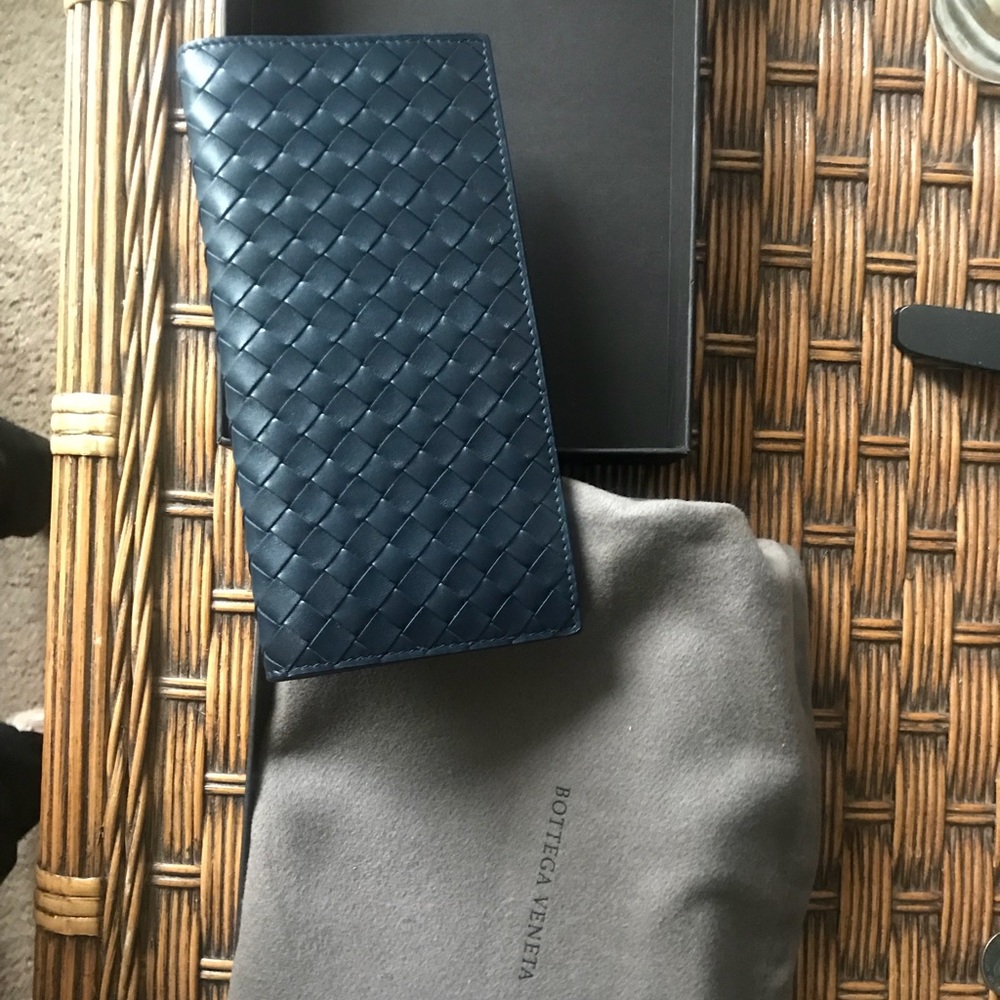Bottega Veneta bi-fold long wallet